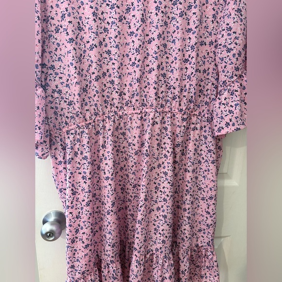 Pretty Little Thing plus size 2XL pink ruffle mini dress floral short sleeve - Picture 3 of 11